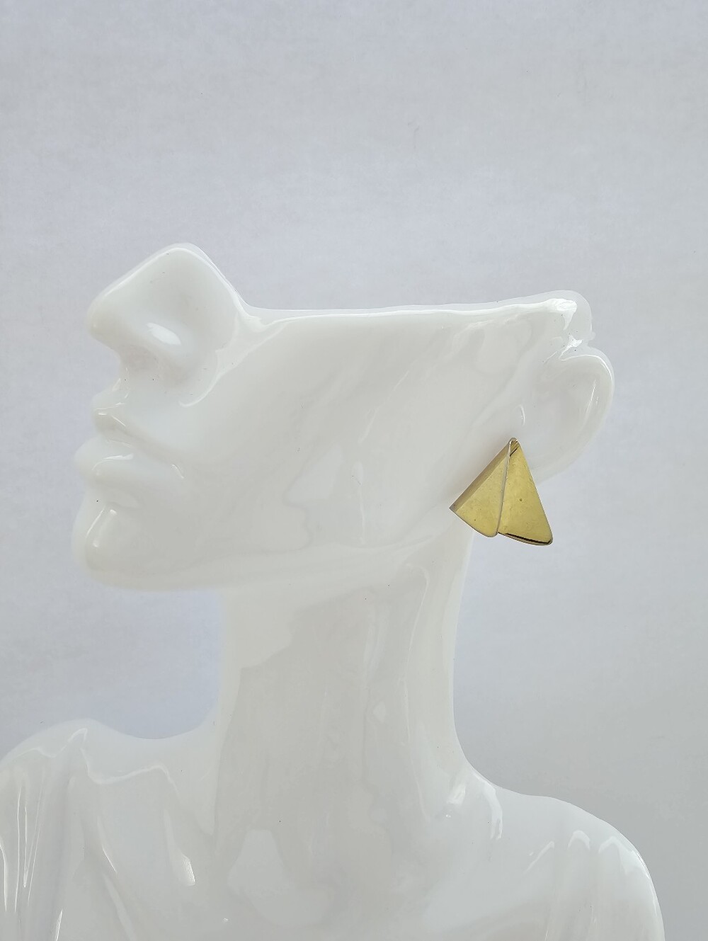 Vintage 1980s Modernist Folded Triangle Clip-On Earrings Gold Tone Architectural